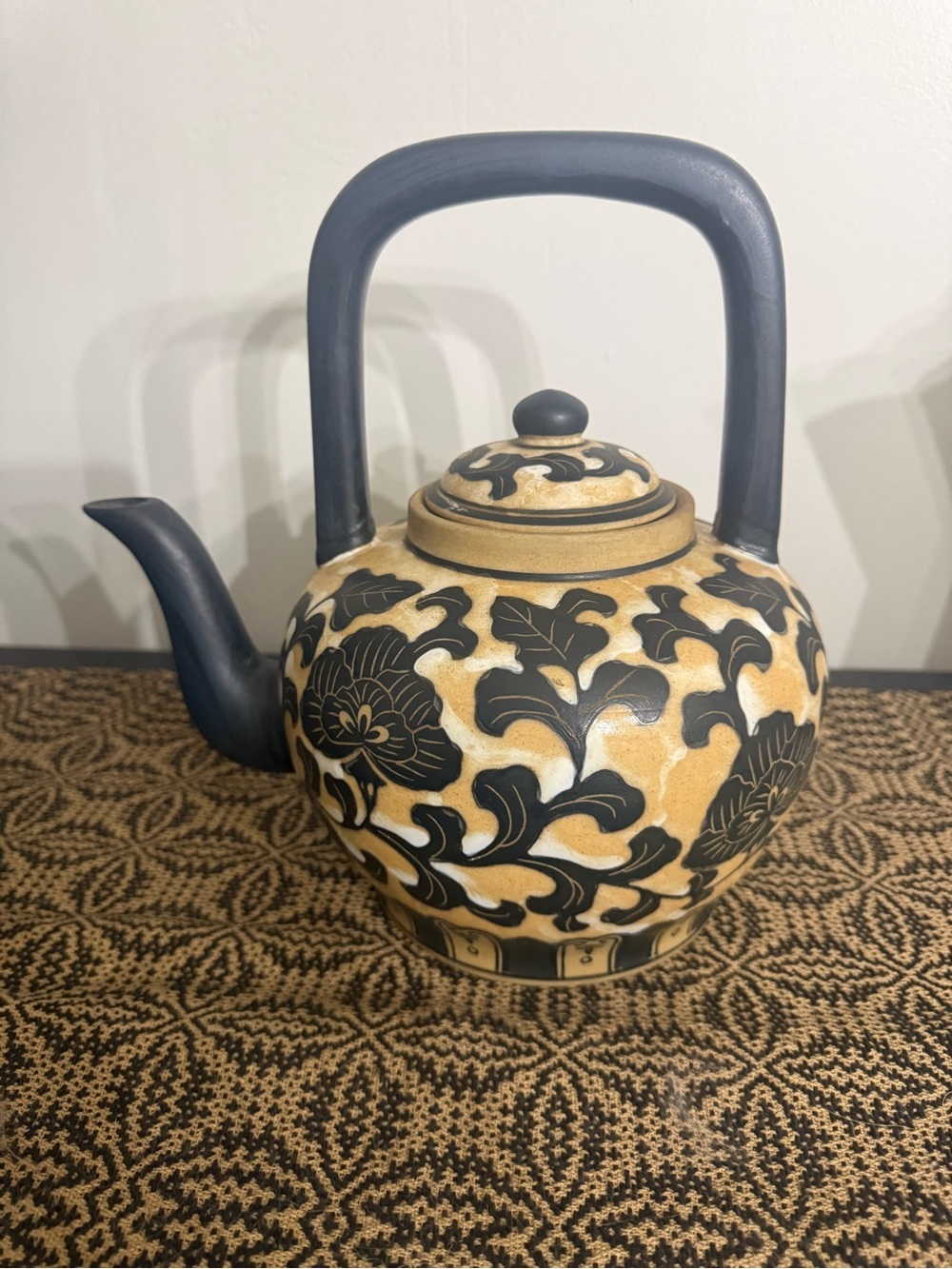 Vintage Asian Decorative tea pot black tan color!